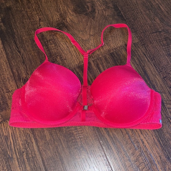 Update * 2 bras together - Size 34 C red, black doesn’t have tag - Picture 1 of 16
